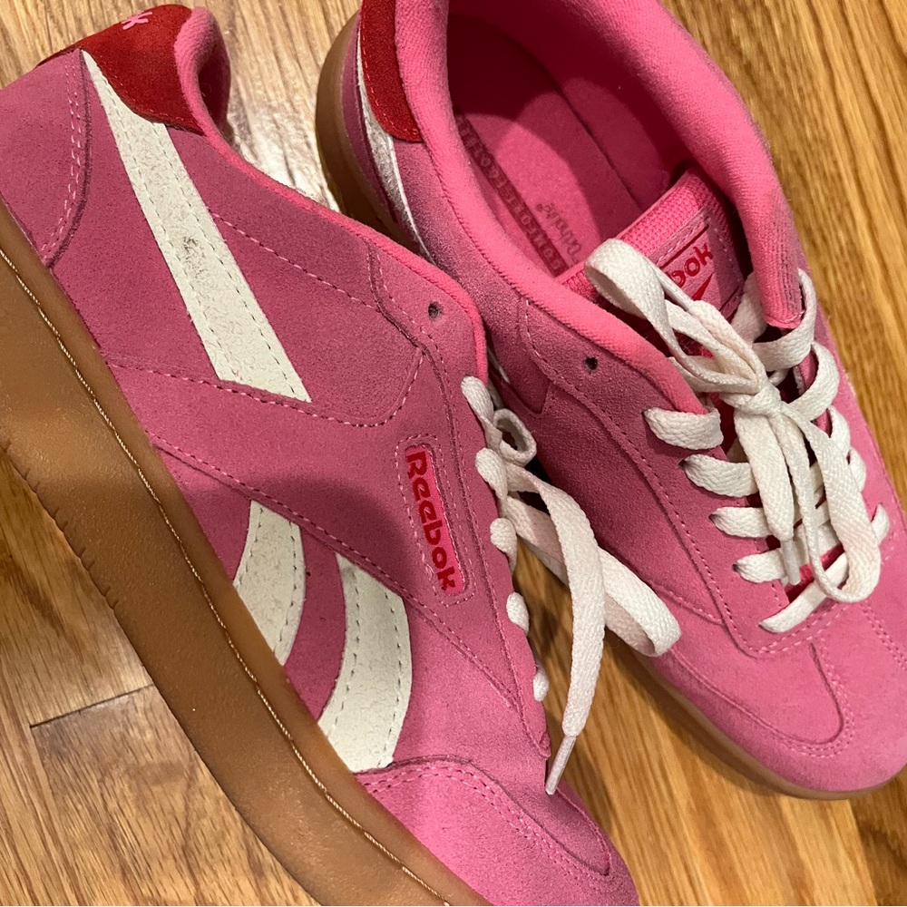 Reebok Women's Pink and White Sneakers